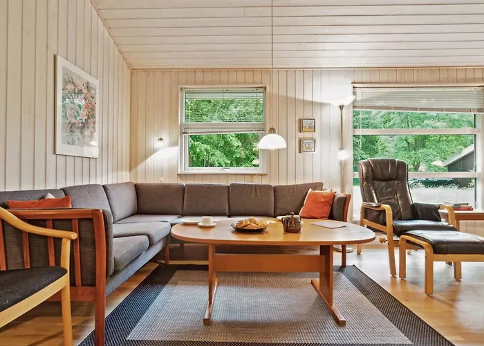 Emmie - 1-2km From The Sea By Interhome *